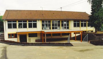 Einweihung des Erweiterungsbaus 1997 (Aus der Schulchronik entnommen.) Einweihung des Erweiterungsbaus 1997